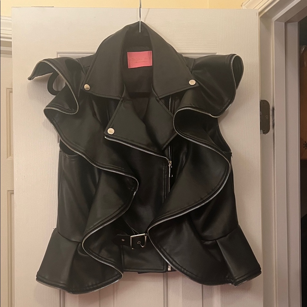 Azalea Wang Stylish Black Ruffled Faux Leather Vest XL